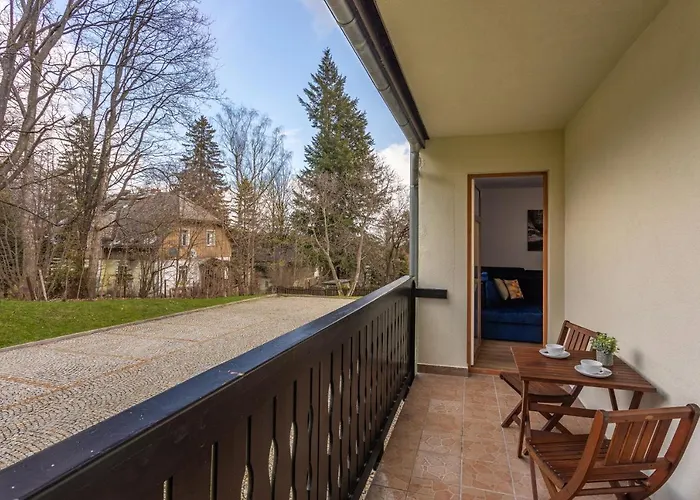 Apart-invest Latte * שצ'קלארסקה פוראובה